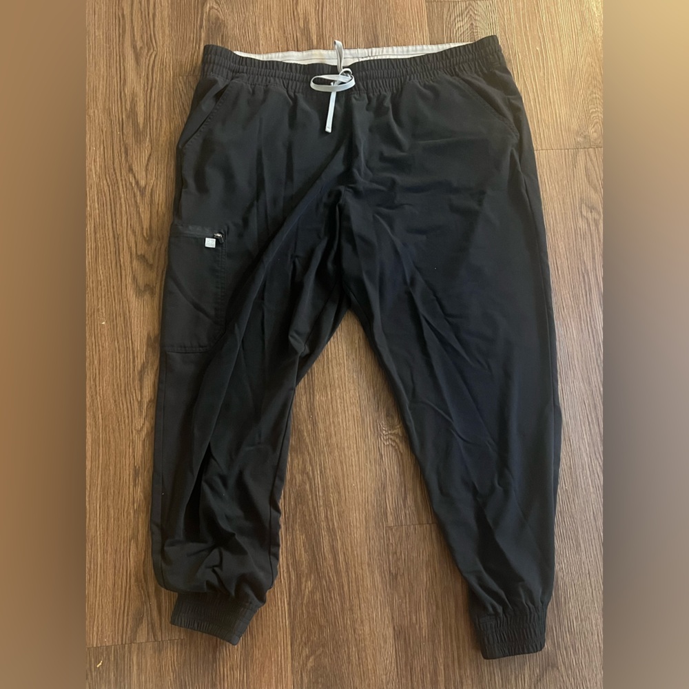 Black Beyond Scrubs Jogger Scrub Pants